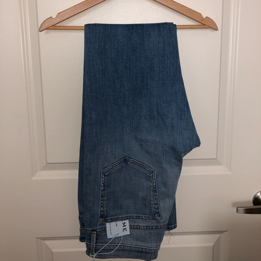 Frame L’Homme Skinny Fit Jeans (light wash)